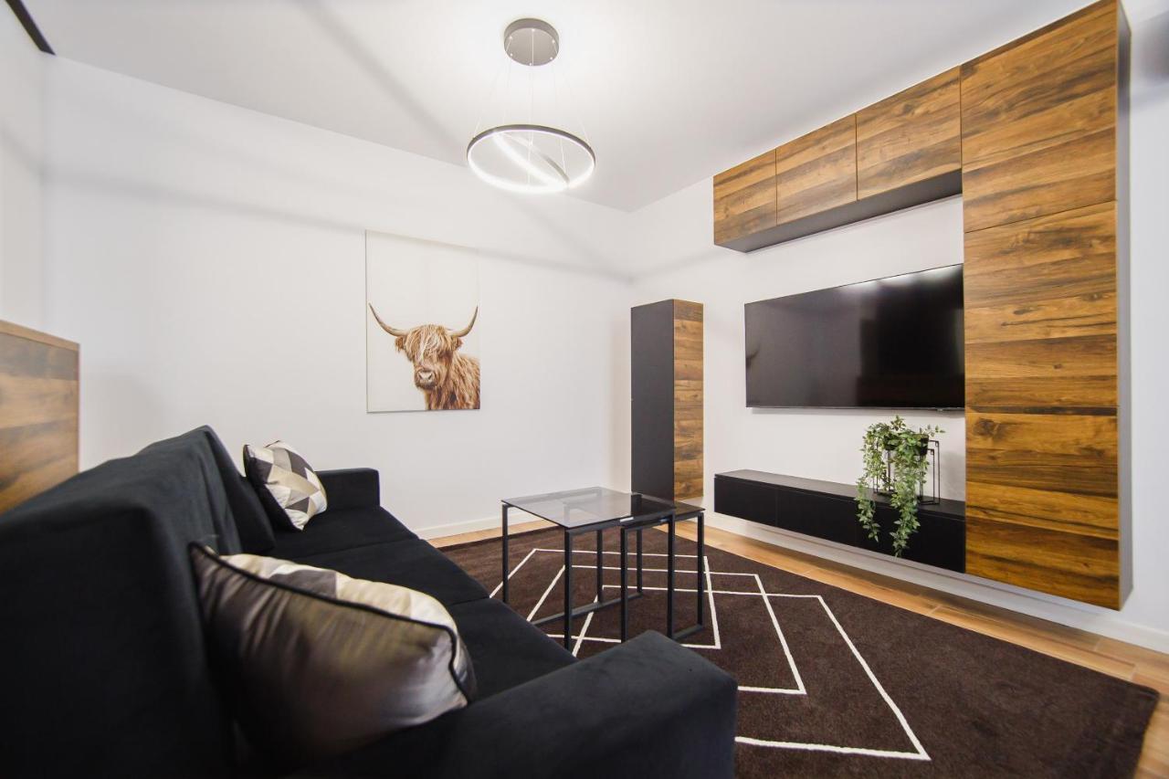 Chocolate Delight At West Residence Oradea Exteriör bild